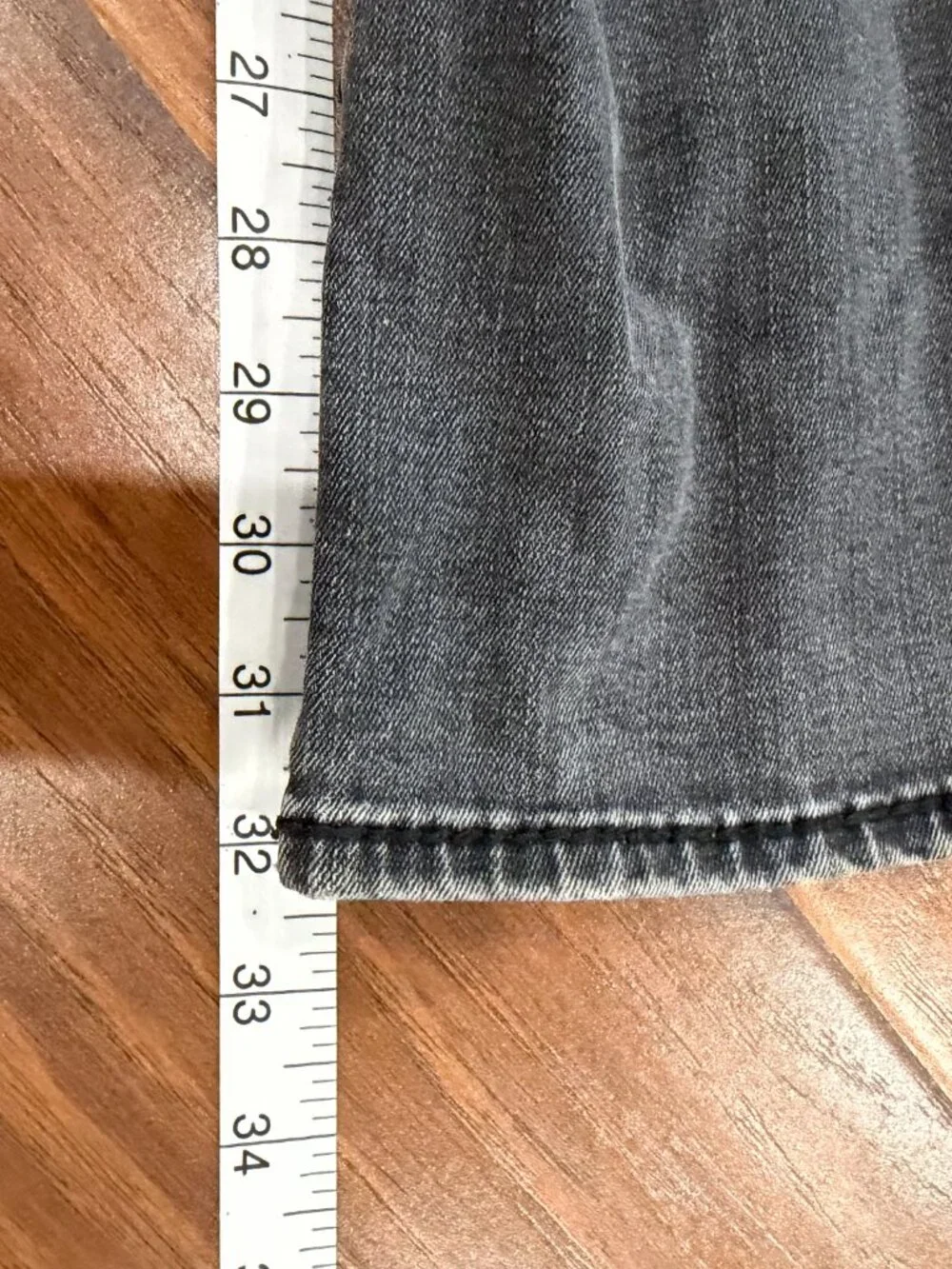 True Religion 33x32 Rocky Relaxed Straight Flap Big T Jeans Grey Distressed